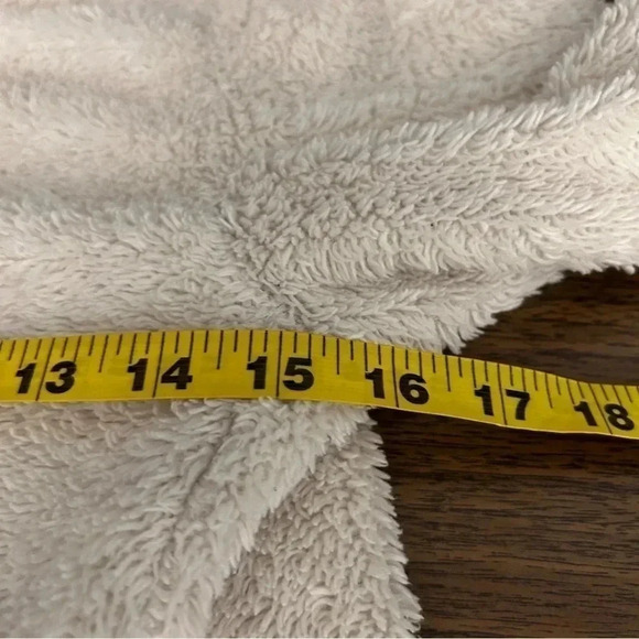 Uniqlo fleece  jacket 9-10 - Picture 5 of 8